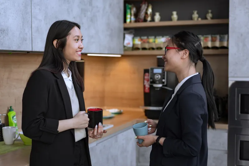 The Human Edge in a Digital Job Market: How AI Can Sharpen Your Networking Without Replacing It