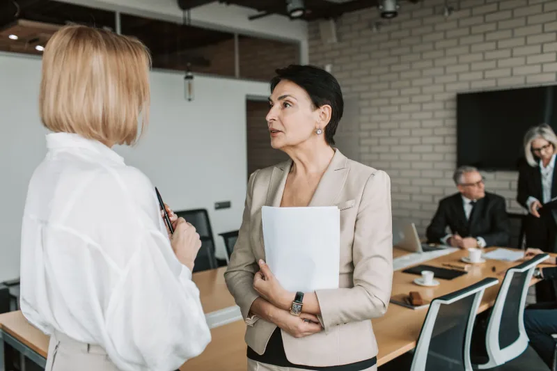 AI in Your Corner: How to Use Artificial Intelligence to Prepare for Salary Negotiations Without Sounding Like a Robot